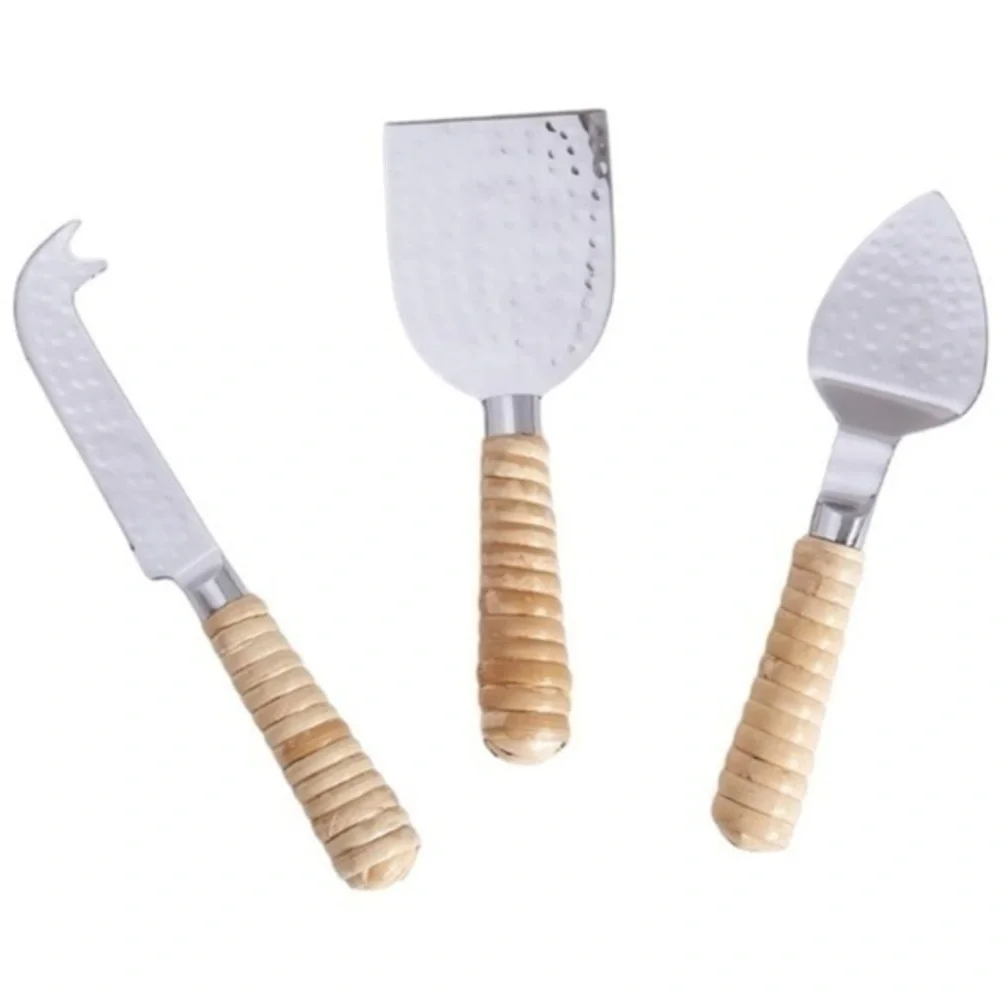 Two’s Company Rattan Wrapped Set of 3 Hammered Steel Cheese Knives BNIB